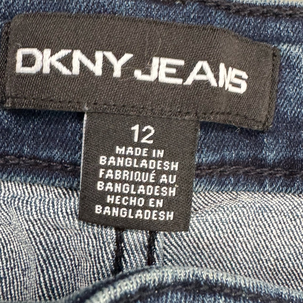 DKNY Women's Dark Blue Denim Cuffed Jean Summer Shorts - Picture 2 of 5